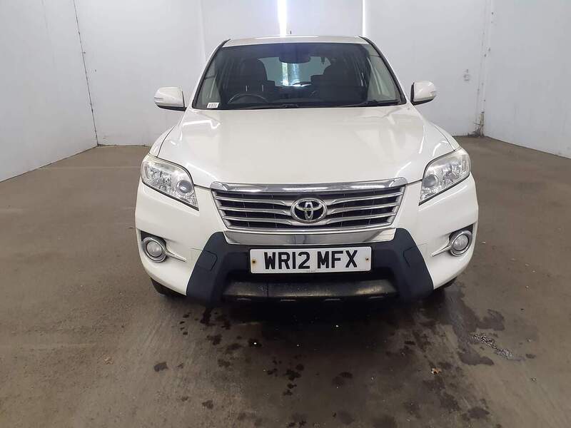 Used Toyota RAV4 for sale - 76492172: Photo 2