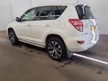 Used Toyota RAV4 2012 for sale - 76492172: Photo
