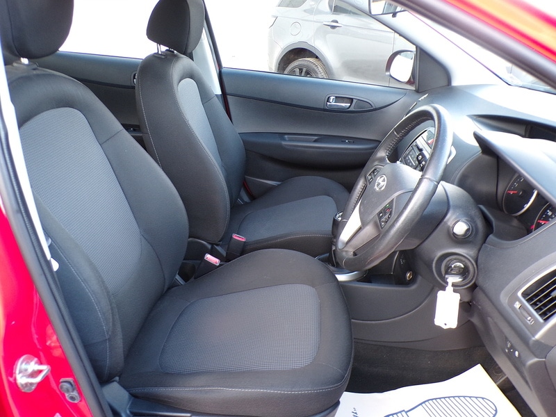 Used Hyundai i20 2013 for sale - 75897268: Photo 13