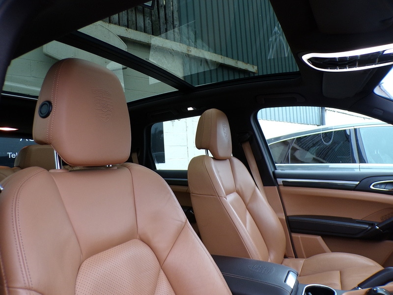 Used Porsche Cayenne 2012 for sale - 76798810: Photo 16