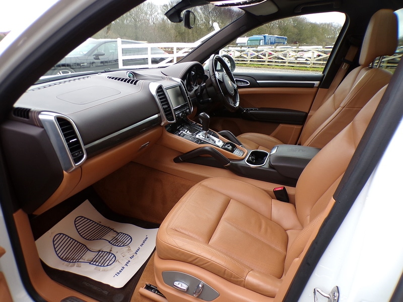 Used Porsche Cayenne 2012 for sale - 76798810: Photo 18