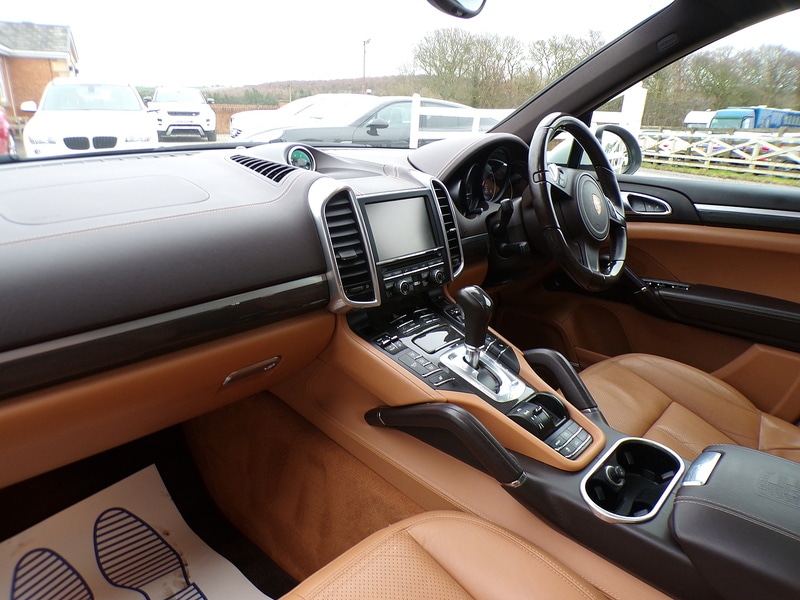 Used Porsche Cayenne 2012 for sale - 76798810: Photo 19