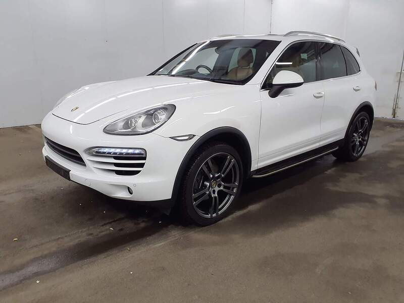 Used Porsche Cayenne 2012 for sale - 76798810: Photo 3