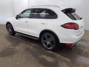 Used Porsche Cayenne 2012 for sale - 76798810: Photo