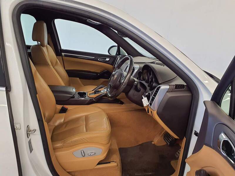 Used Porsche Cayenne 2012 for sale - 76798810: Photo 8