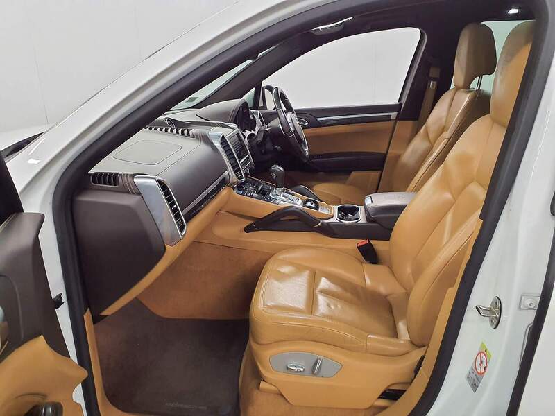Used Porsche Cayenne 2012 for sale - 76798810: Photo 9
