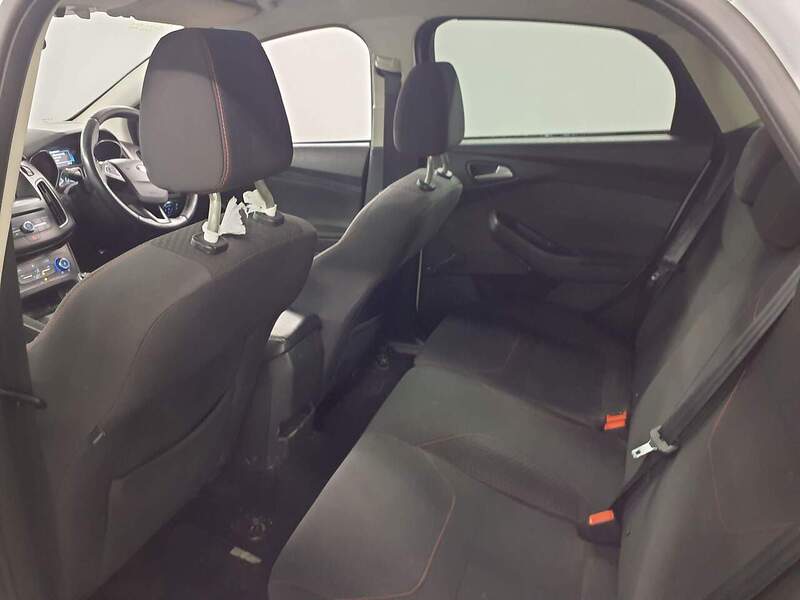 Used Ford Focus 2016 for sale - 77622084: Photo 9