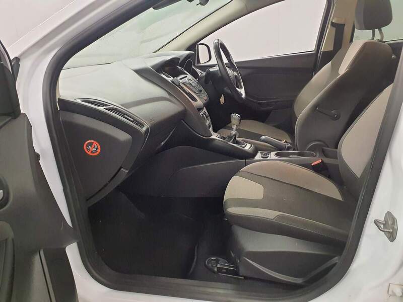 Used Ford Focus 2012 for sale - 77027581: Photo 9