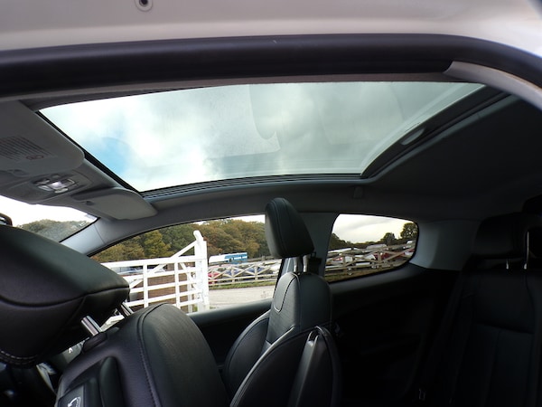 Used Peugeot 208 2012 for sale - 76224140: Photo 17