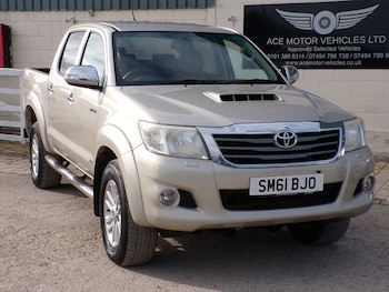 Used Toyota Hilux 2011 for sale - 76088142: Photo