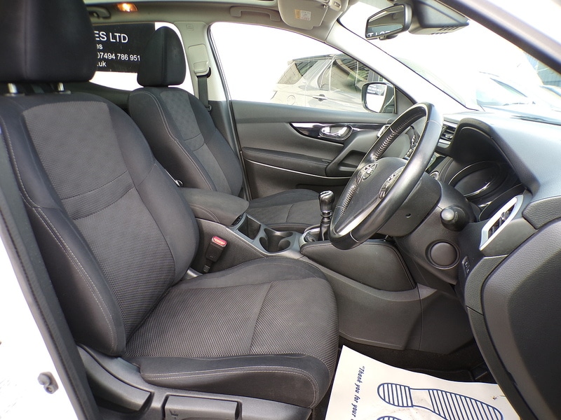 Used Nissan Qashqai 2015 for sale - 76034853: Photo 11
