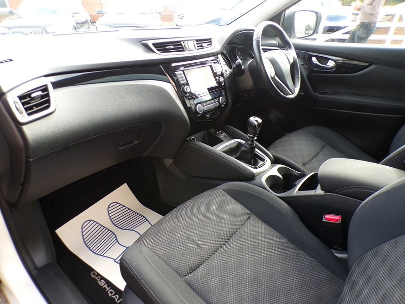 Used Nissan Qashqai 2015 for sale - 76034853: Photo 13