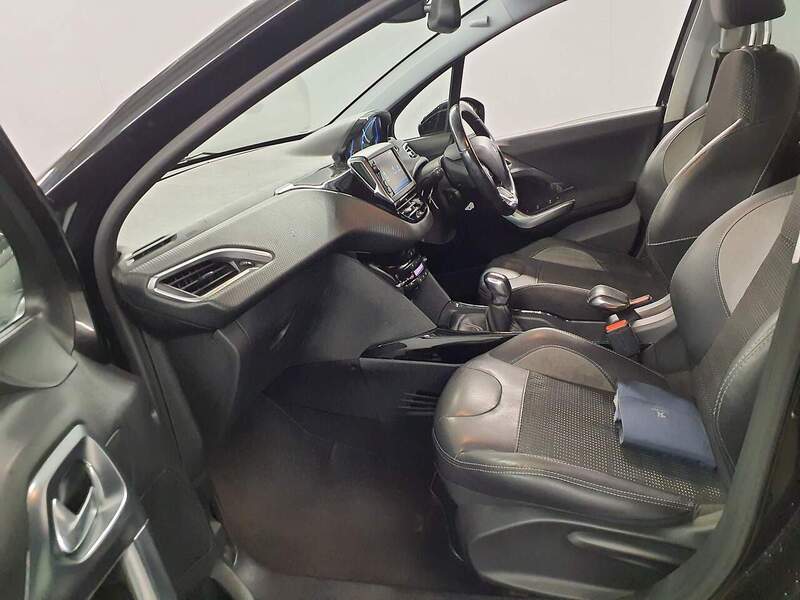 Used Peugeot 2008 2017 for sale - 76763177: Photo 8