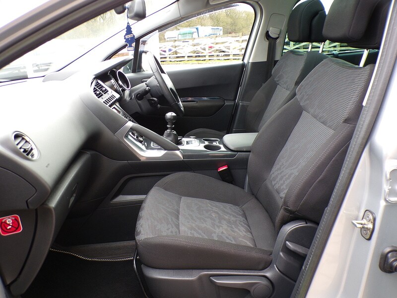 Used Peugeot 3008 2012 for sale - 77584081: Photo 12