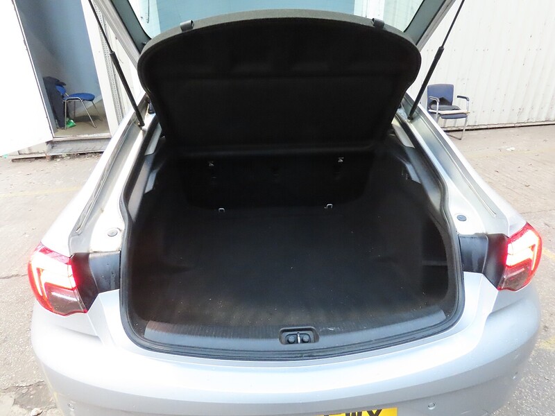 Used Vauxhall Insignia 2017 for sale - 76392264: Photo 11