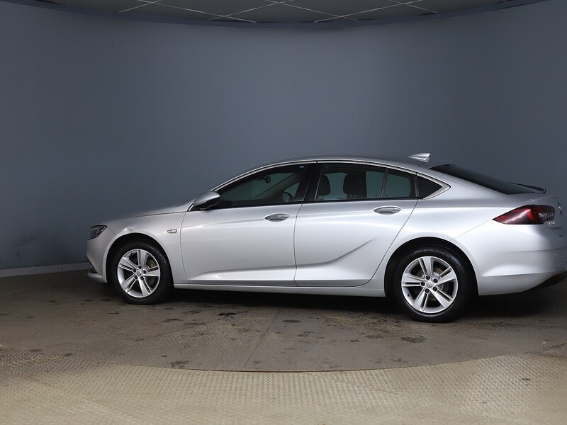 Used Vauxhall Insignia 2017 for sale - 76392264: Photo 4