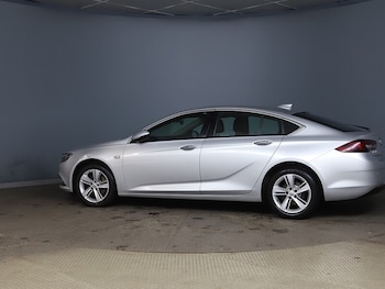 Used Vauxhall Insignia 2017 for sale - 76392264: Photo