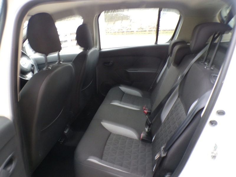 Used Dacia Sandero Stepway 2014 for sale - 77027646: Photo 16