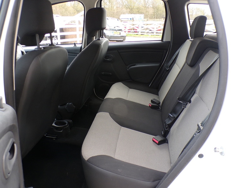 Used Dacia Duster 2014 for sale - 77129122: Photo 17