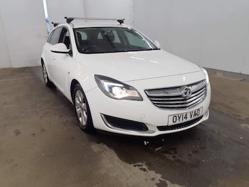 Vauxhall - Insignia