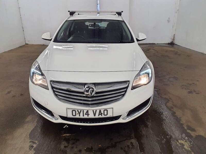 Used Vauxhall Insignia 2014 for sale - 76698974: Photo 2
