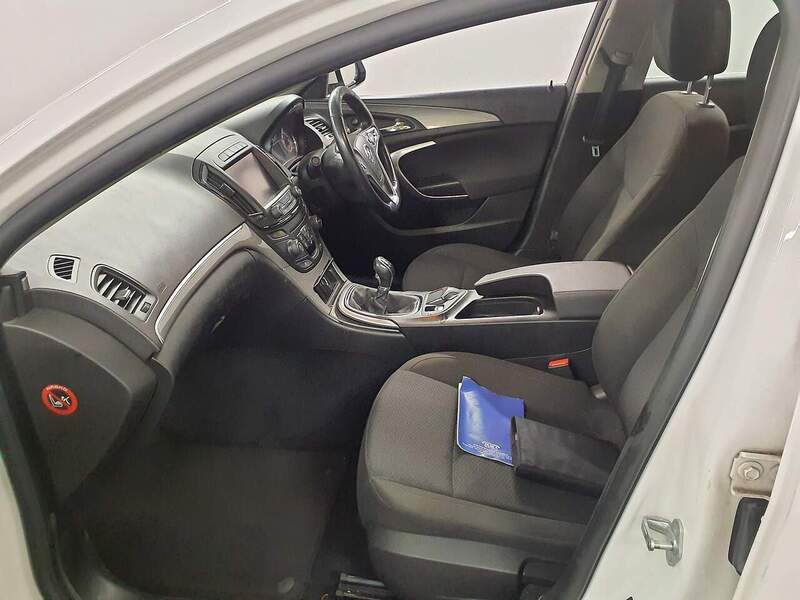 Used Vauxhall Insignia 2014 for sale - 76698974: Photo 8
