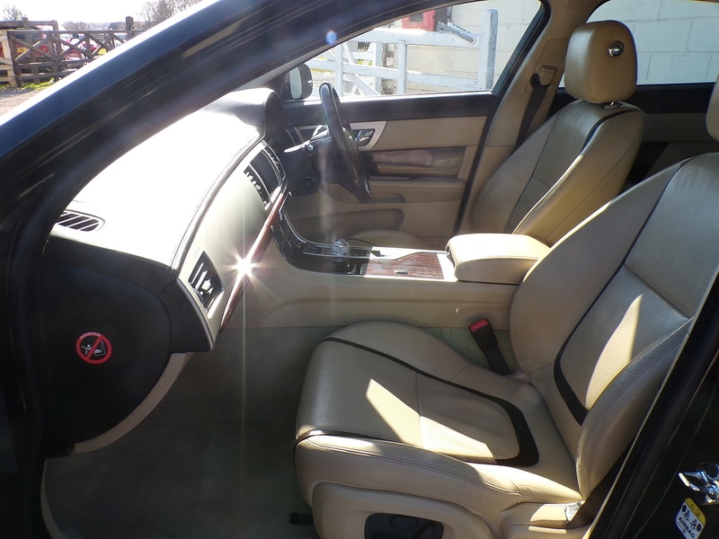 Used Jaguar XF 2014 for sale - 77937394: Photo 11