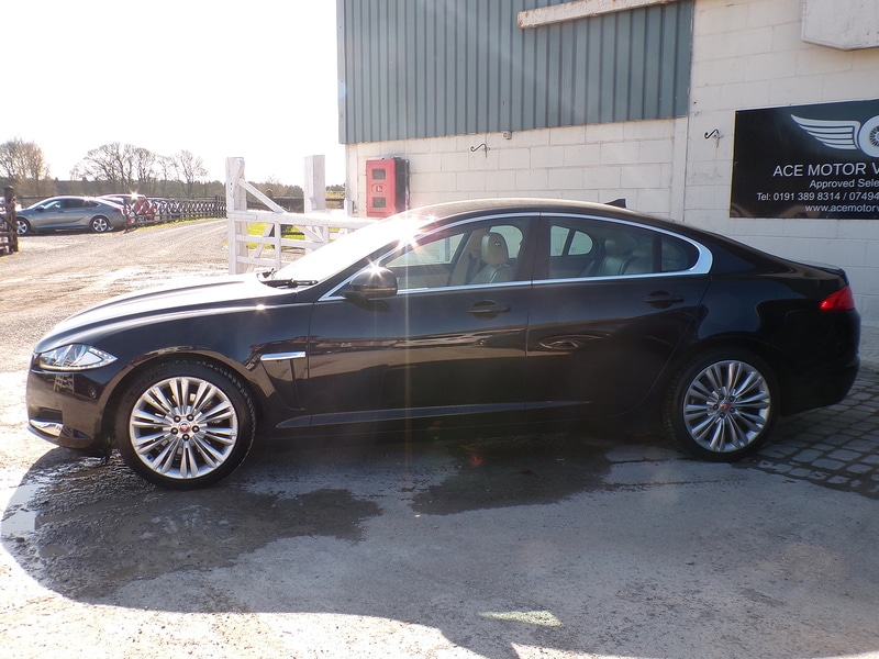 Used Jaguar XF 2014 for sale - 77937394: Photo 3