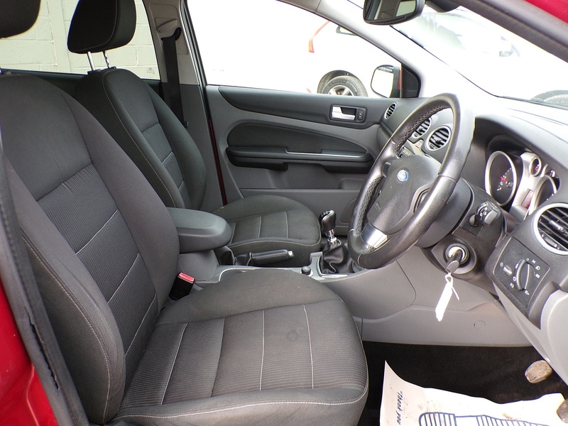 Used Ford Focus 2008 for sale - 76280432: Photo 10