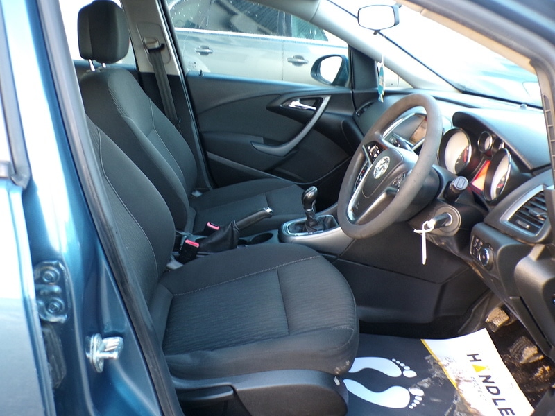 Used Vauxhall Astra 2014 for sale - 77236885: Photo 10