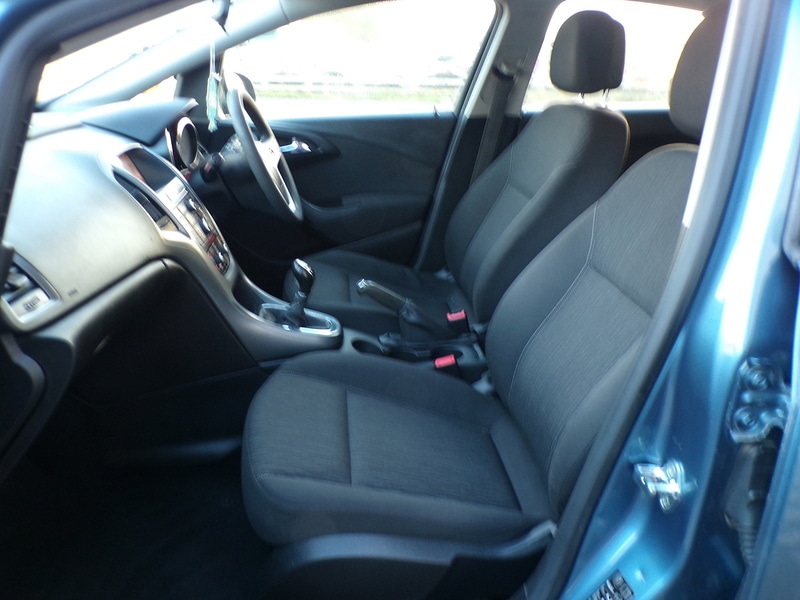 Used Vauxhall Astra 2014 for sale - 77236885: Photo 13