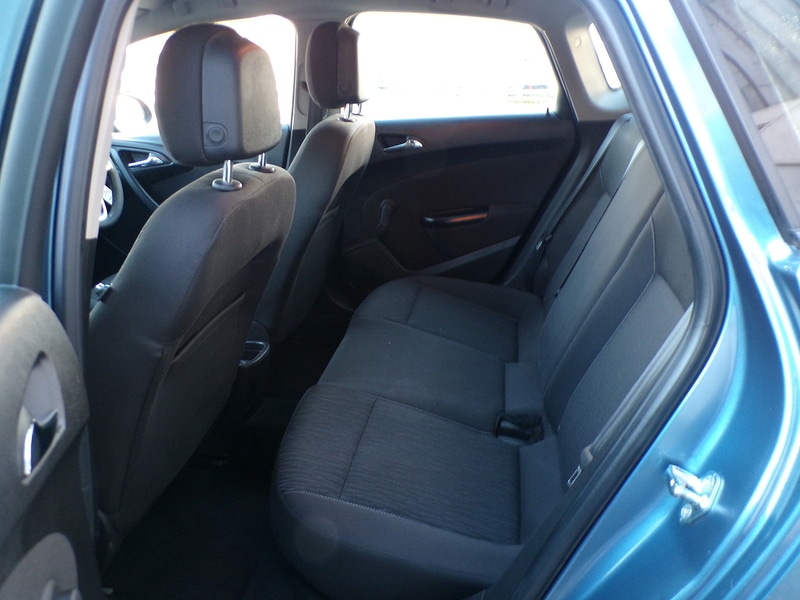 Used Vauxhall Astra 2014 for sale - 77236885: Photo 15