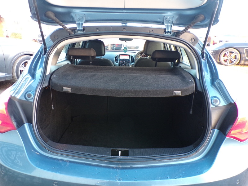 Used Vauxhall Astra 2014 for sale - 77236885: Photo 17