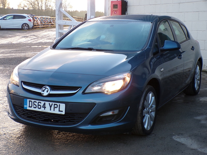 Used Vauxhall Astra 2014 for sale - 77236885: Photo 3