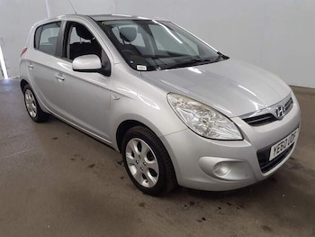 Used Hyundai i20 2010 for sale - 77976837: Photo