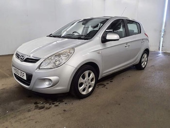 Used Hyundai i20 2010 for sale - 77976837: Photo