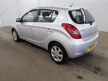 Used Hyundai i20 2010 for sale - 77976837: Photo