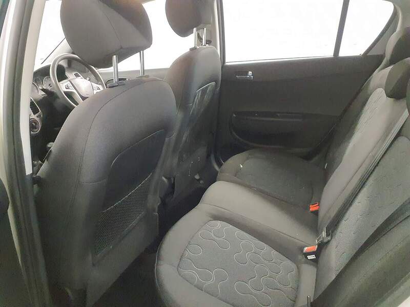 Used Hyundai i20 2010 for sale - 77976837: Photo 8