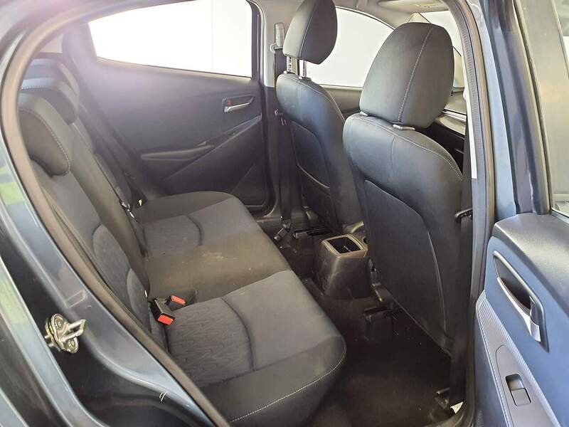 Used Mazda Mazda2 2016 for sale - 76763172: Photo 10