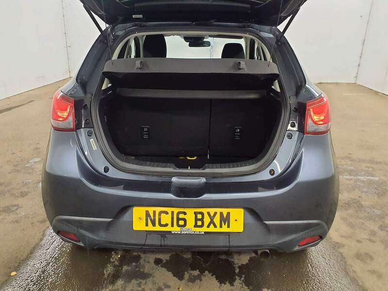 Used Mazda Mazda2 2016 for sale - 76763172: Photo 11