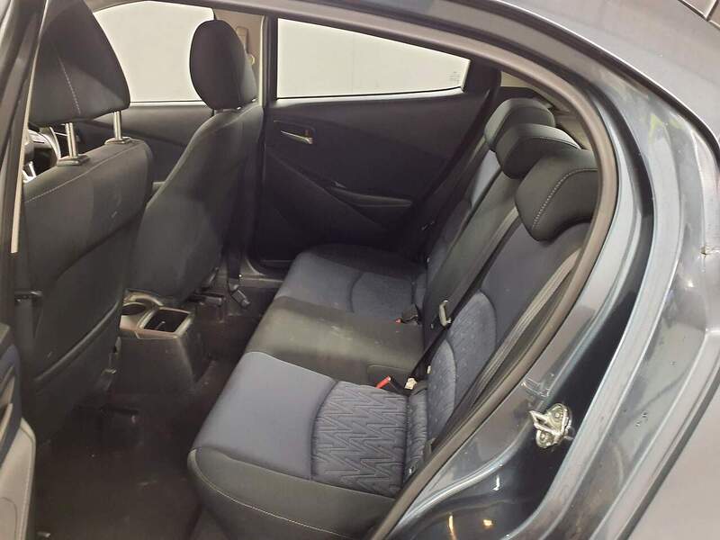 Used Mazda Mazda2 2016 for sale - 76763172: Photo 9