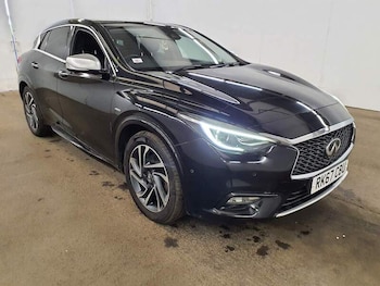 Used Infiniti Q30 2017 for sale - 78501836: Photo