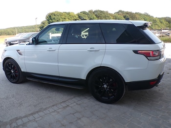 Used Land Rover Range Rover Sport 2015 for sale - 79433817: Photo