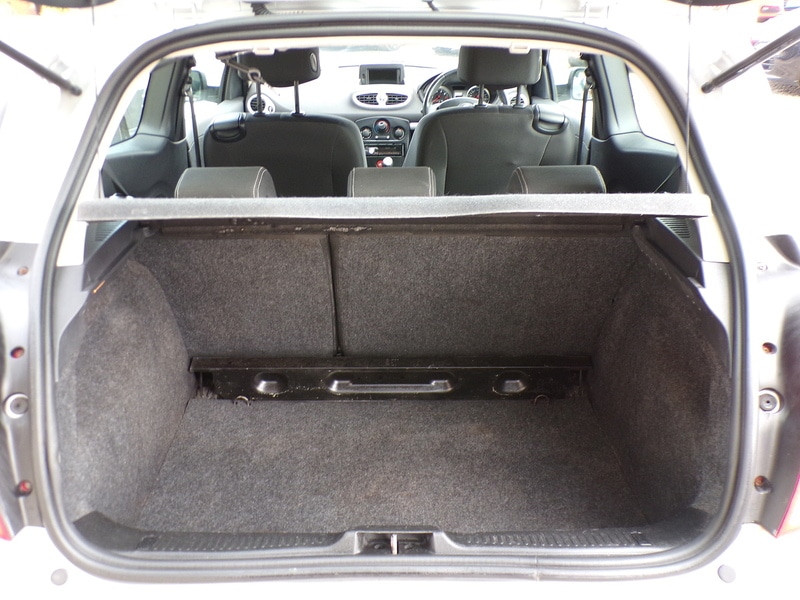 Used Renault Clio 2011 for sale - 77584096: Photo 14