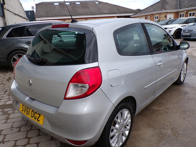 Used Renault Clio 2011 for sale - 77584096: Photo 7