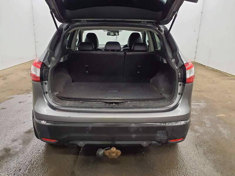 Used Nissan Qashqai 2014 for sale - 77384872: Photo 11