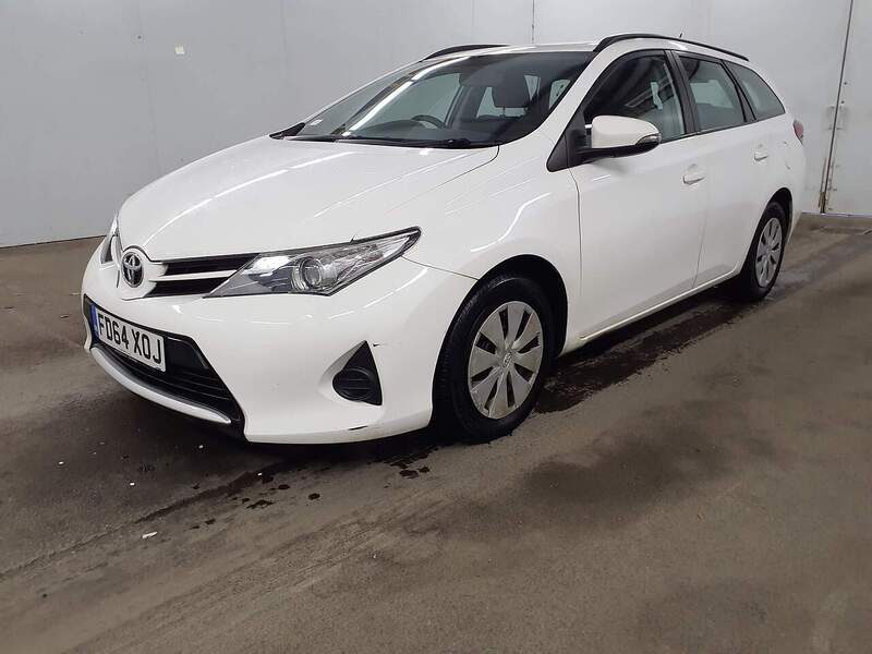 Used Toyota Auris 2014 for sale - 77206835: Photo 3