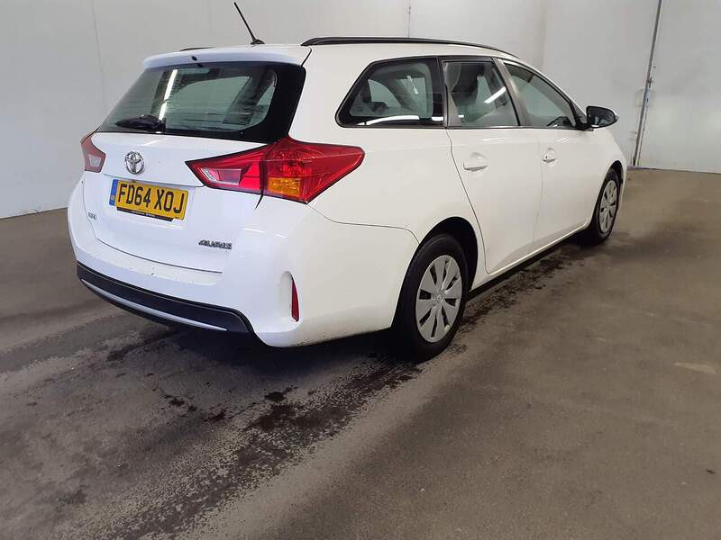Used Toyota Auris 2014 for sale - 77206835: Photo 6