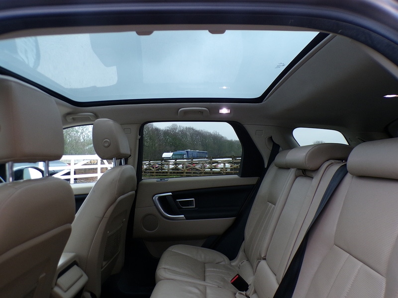 Used Land Rover Discovery Sport 2015 for sale - 77118251: Photo 17