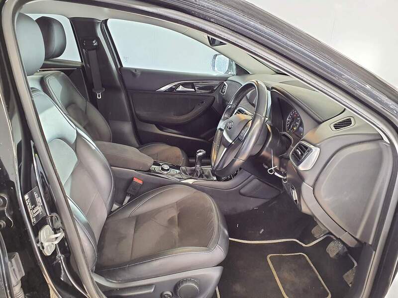 Used Infiniti Q30 2017 for sale - 77118249: Photo 7